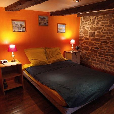 Maison En Granit Bleue Lanhelin Esterno foto
