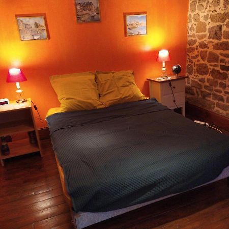 Maison En Granit Bleue Lanhelin Esterno foto