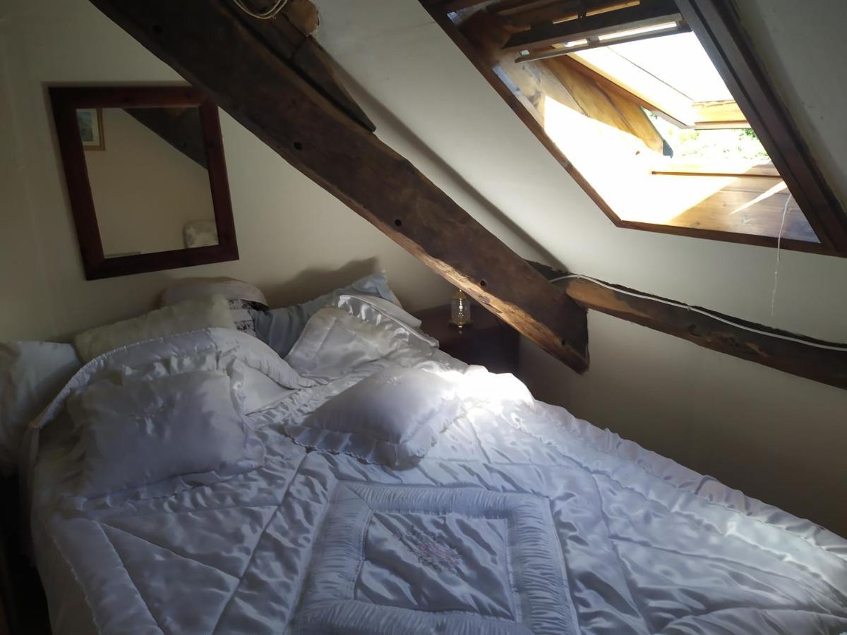 Maison En Granit Bleue Lanhelin Esterno foto
