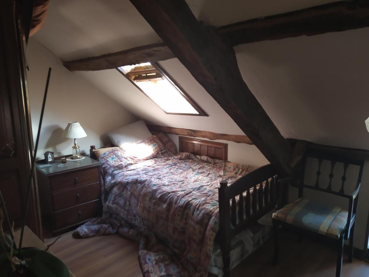 Maison En Granit Bleue Lanhelin Esterno foto