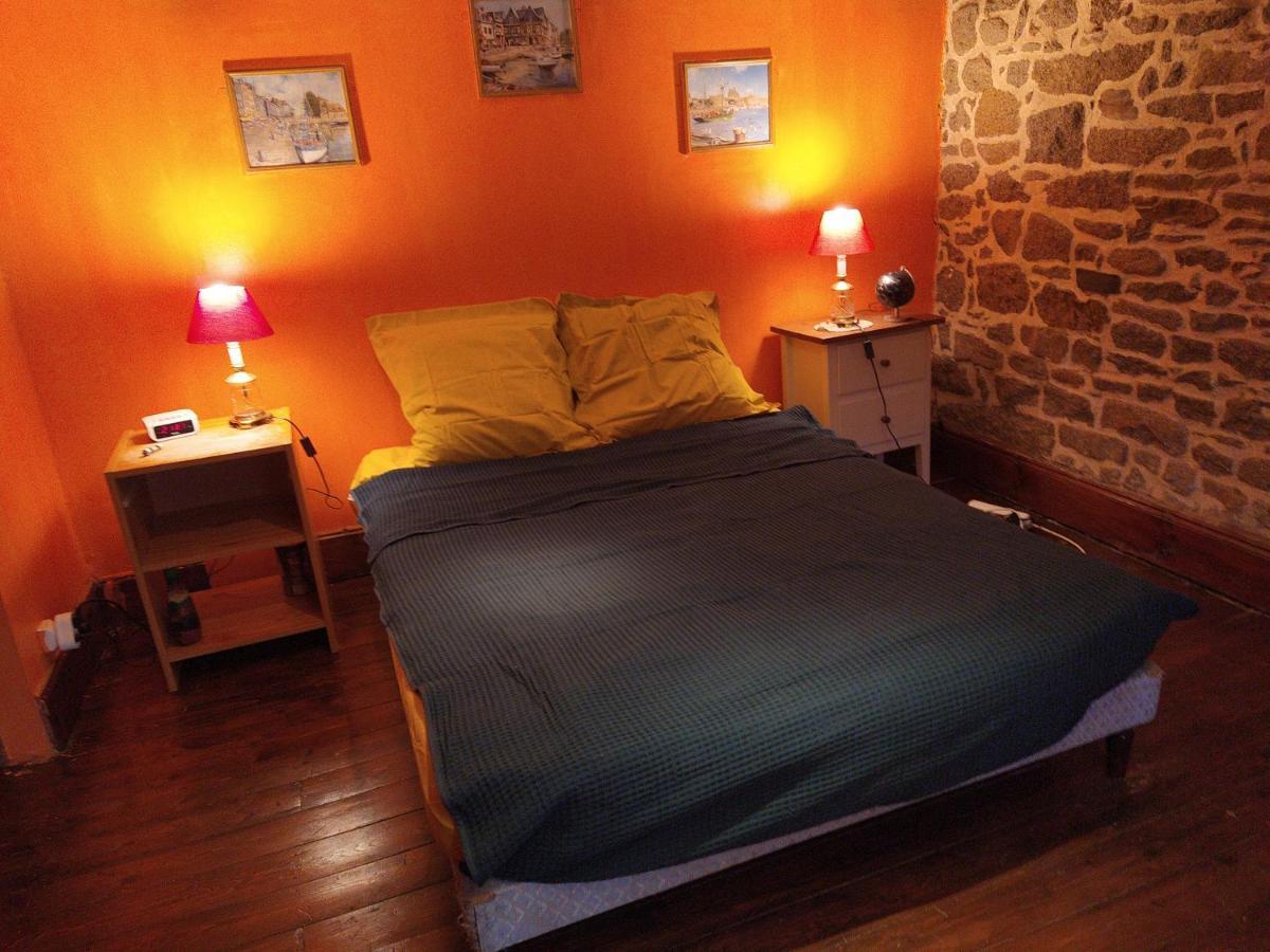 Maison En Granit Bleue Lanhelin Esterno foto