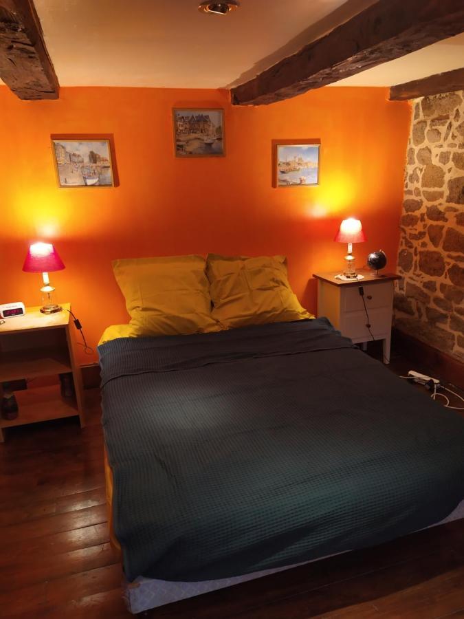 Maison En Granit Bleue Lanhelin Esterno foto