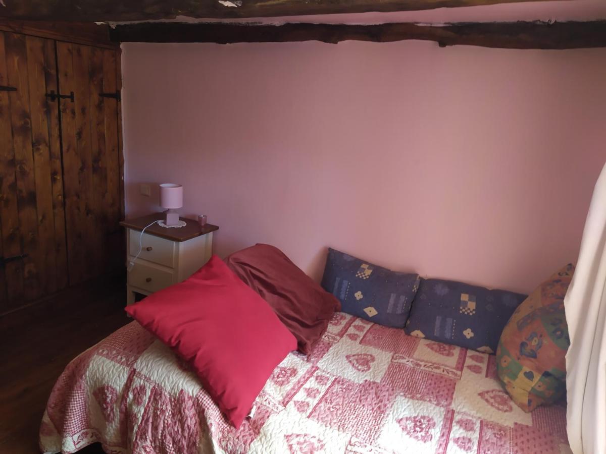 Maison En Granit Bleue Lanhelin Esterno foto